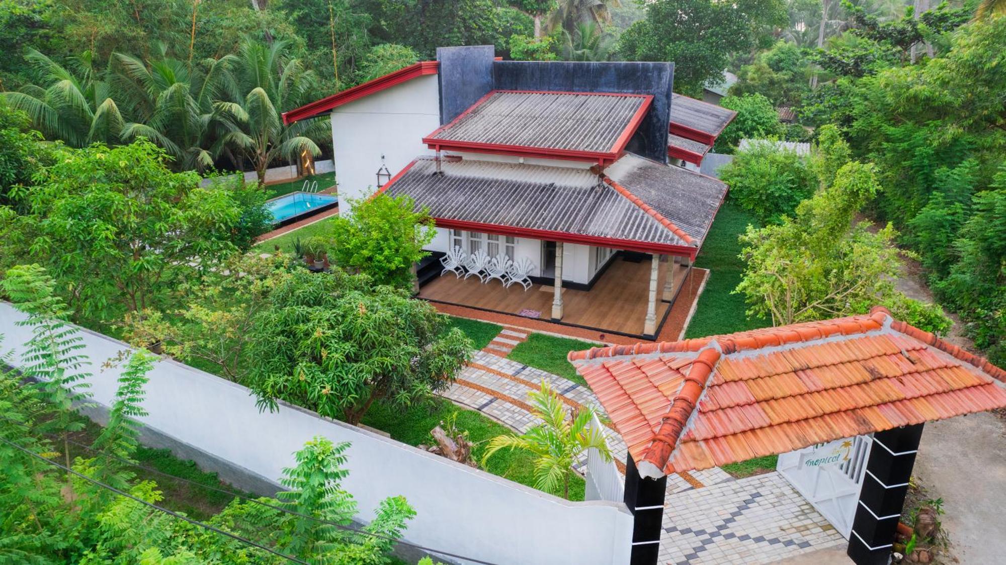 Villa Tropical Oasis Balapitiya Bagian luar foto
